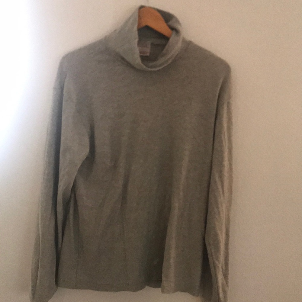 Gray turtleneck